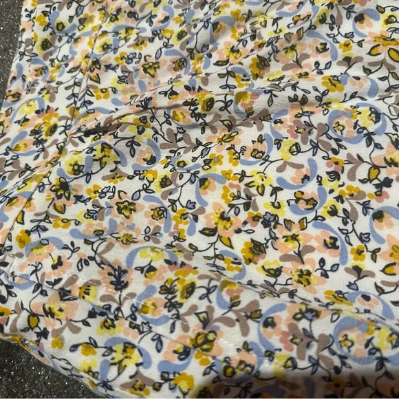 LOFT floral shorts - Picture 4 of 5